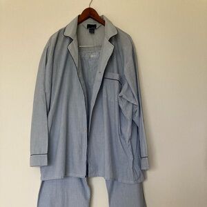 Bill Blass men’s pajama.